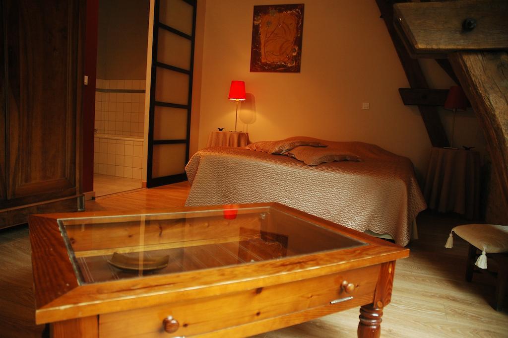Les Pierres D'Aurele Chambres D'Hotes Saint-Georges-sur-Cher Værelse billede