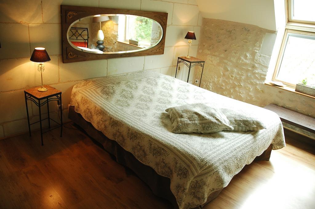 Les Pierres D'Aurele Chambres D'Hotes Saint-Georges-sur-Cher Værelse billede